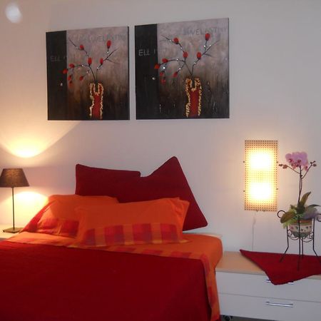 B&B Residenza Bianco Alle Grotte Di Castellana Castellana Grotte Rum bild