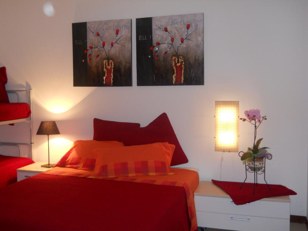 B&B Residenza Bianco Alle Grotte Di Castellana Castellana Grotte Rum bild